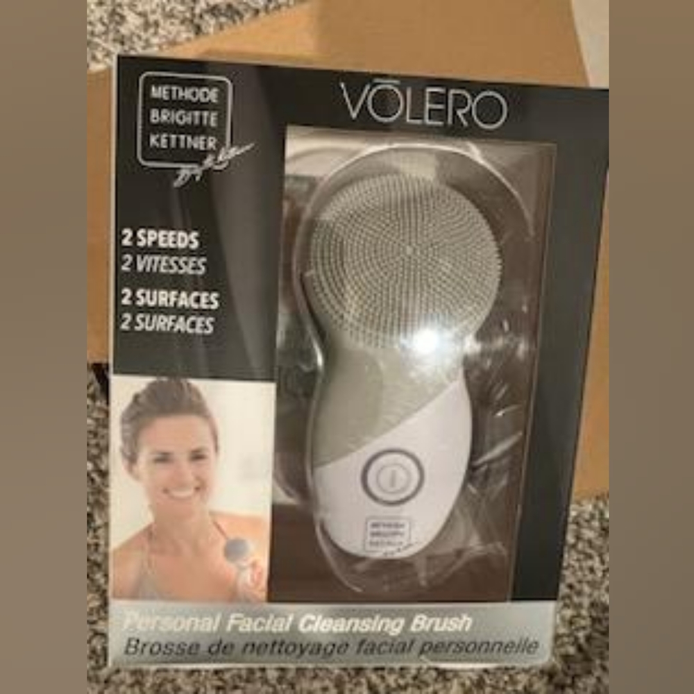 MBK Volero Cleaning Brush/ 2 Speeds | MBK Skincare